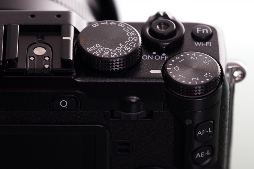 Fuji X-E2 Top Dials (Shutter Speed on the left / Exposure Compensation on the right)